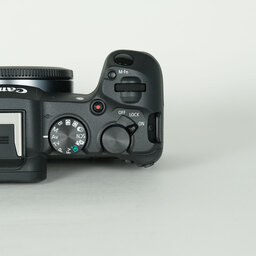 Canon EOS R8 Canon EOS R8