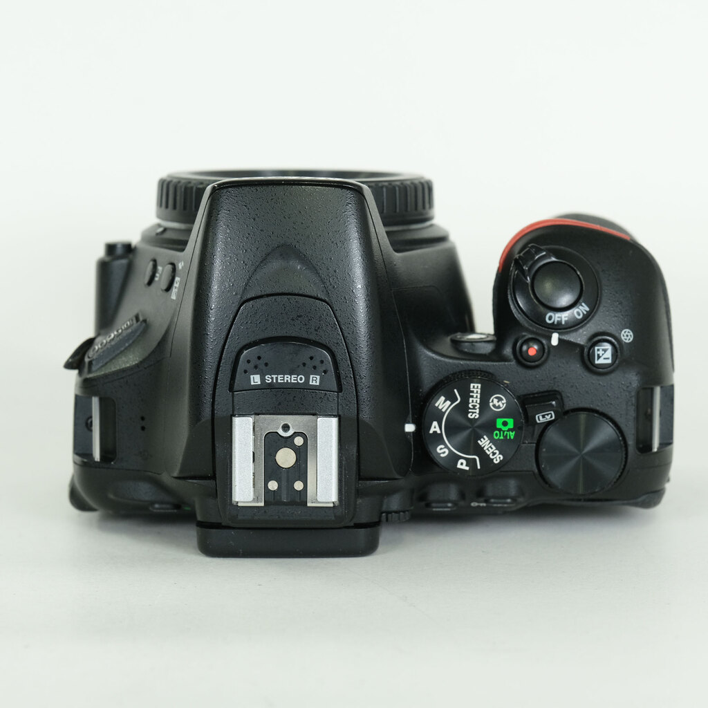Nikon D5600