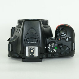 Nikon D5600