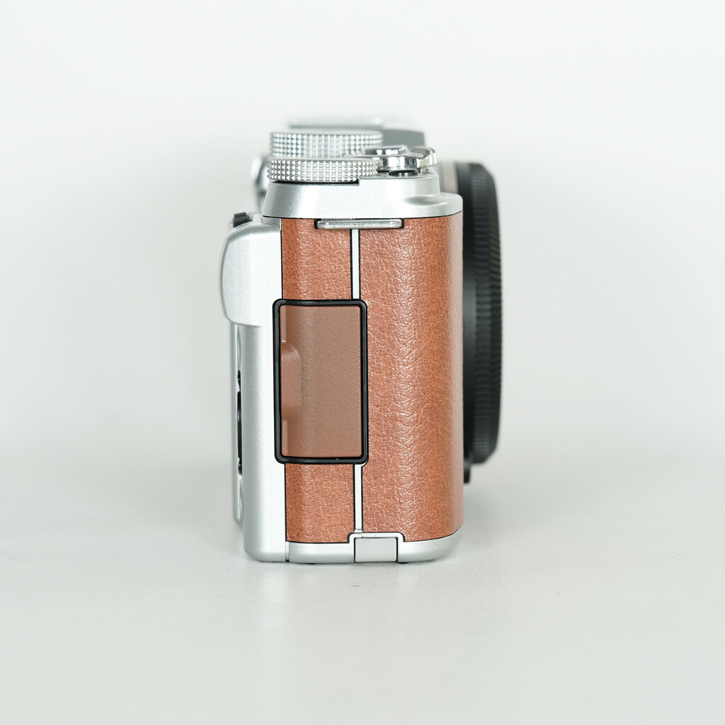 FUJIFILM X-M1 ボディ ブラウン