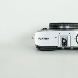 FUJIFILM X-E3 ボディ ブラウン