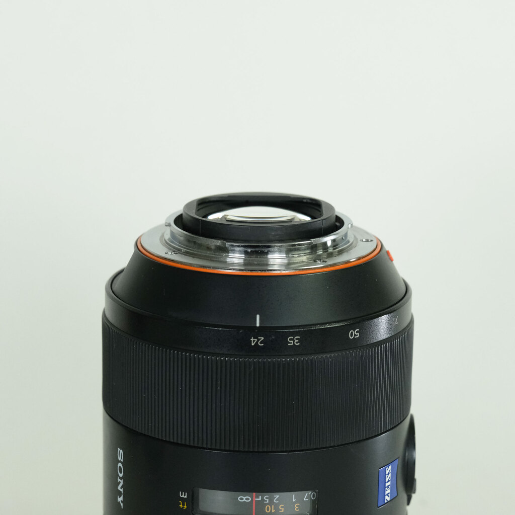 SONY Vario-Sonnar T* 24-70mm F2.8 ZA SSM SAL2470Z SONY Vario-Sonnar T* 24-70mm F2.8 ZA SSM SAL2470Z