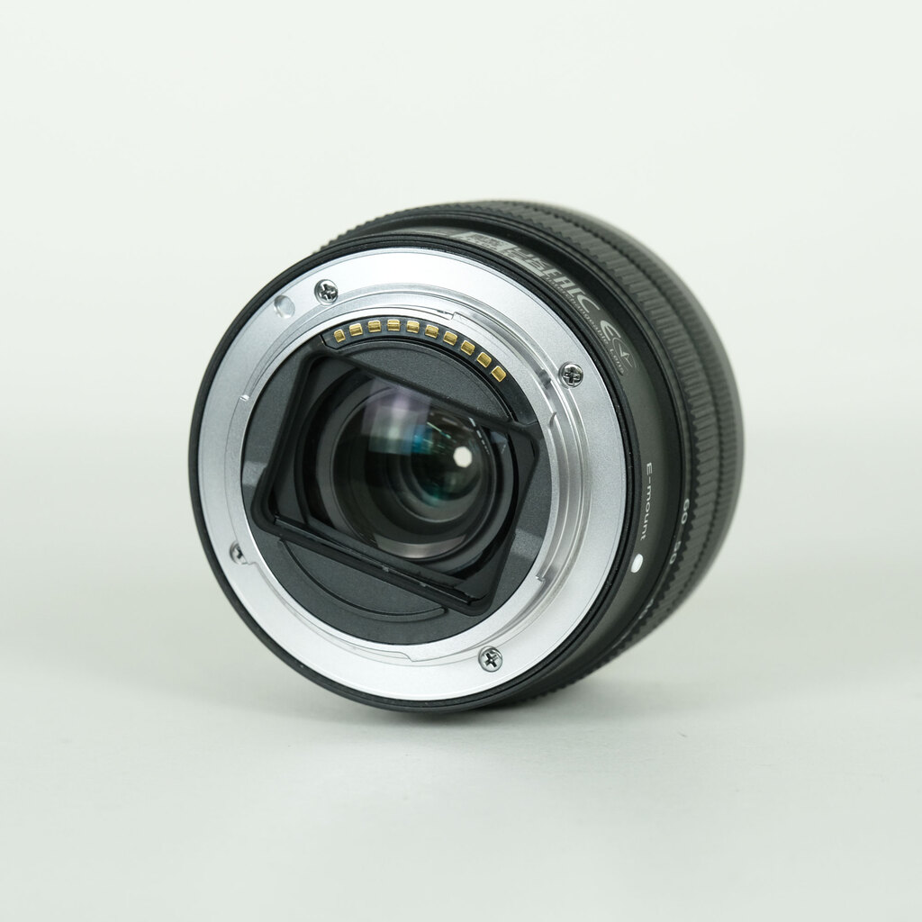 SONY FE 28-60mm F4-5.6 SEL2860の出品 | ONE SCENE（ワンシーン）