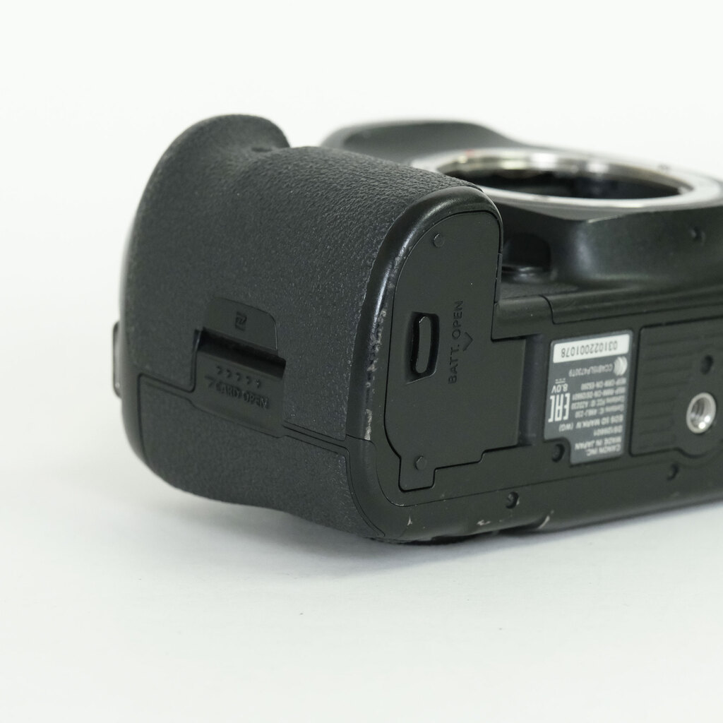 Canon EOS 5D Mark IV