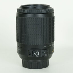 Nikon AF-S DX VR Zoom-Nikkor 55-200mm F4-5.6G IF-ED Nikon AF-S DX VR Zoom-Nikkor 55-200mm F4-5.6G IF-ED