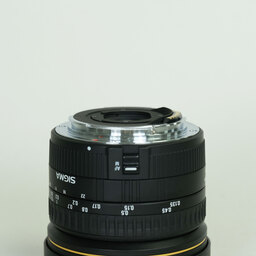 SIGMA 8mm F3.5 DG CIRCULAR FISHEYE [キヤノンEF用]