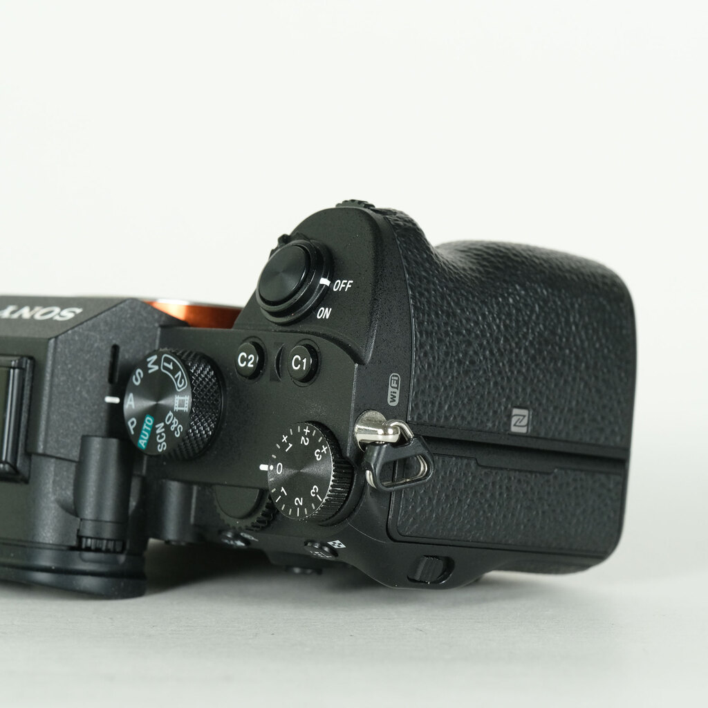 SONY α7 III（ILCE-7M3）の出品 | ONE SCENE（ワンシーン）