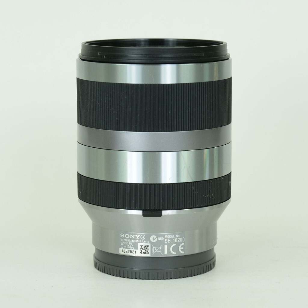 SONY E18-200mm F3.5-6.3 OSS SEL18200