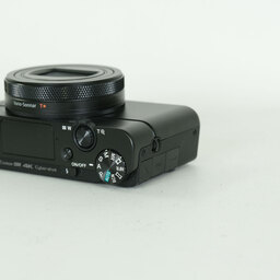 SONY Cyber-shot DSC-RX100M7