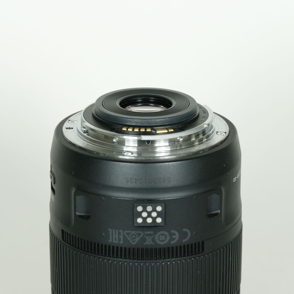 Canon EF-S18-135mm F3.5-5.6 IS USM Canon EF-S18-135mm F3.5-5.6 IS USM