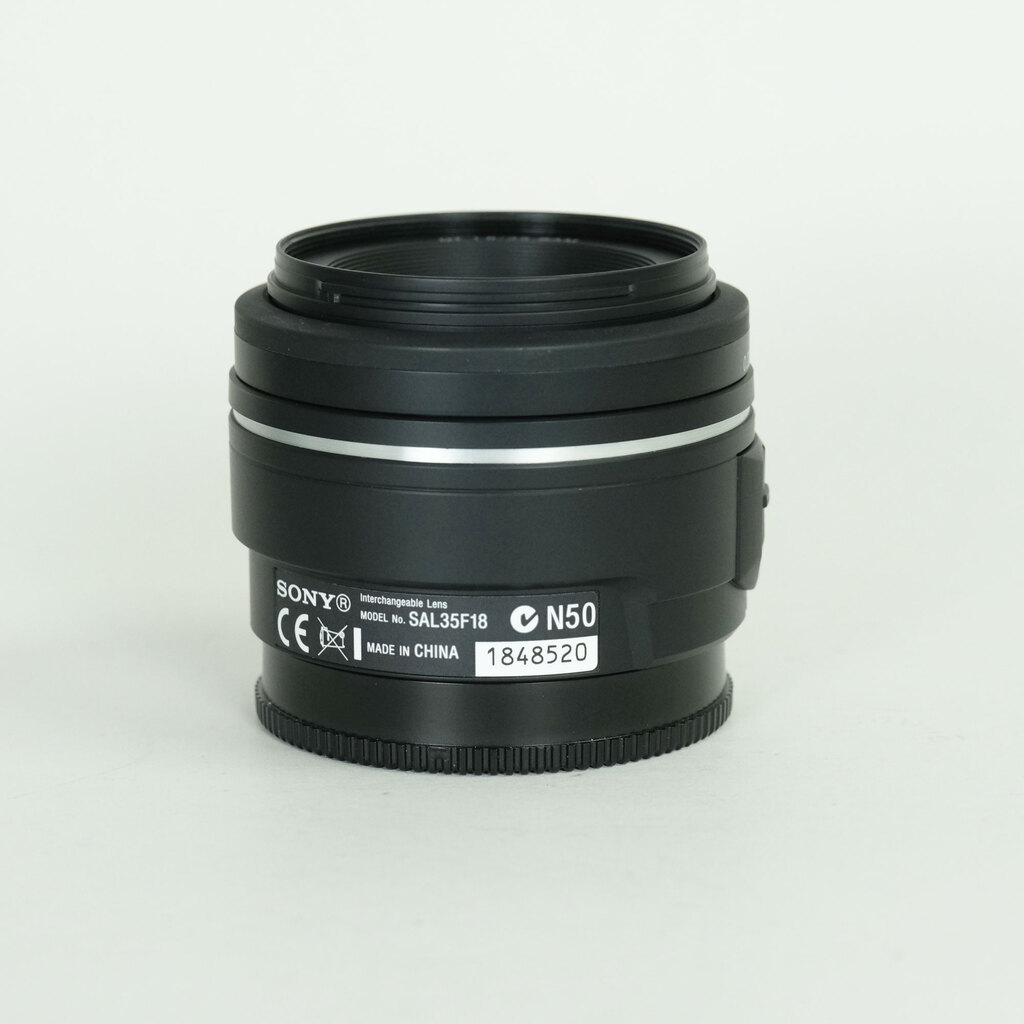 SONY DT 35mm F1.8 SAM SAL35F18