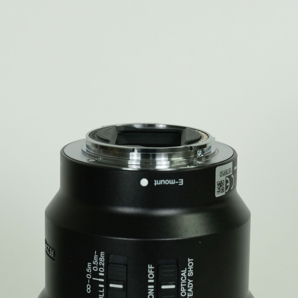 SONY FE 90mm F2.8 Macro G OSS SEL90M28G