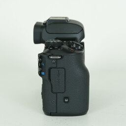 Canon EOS Kiss M2