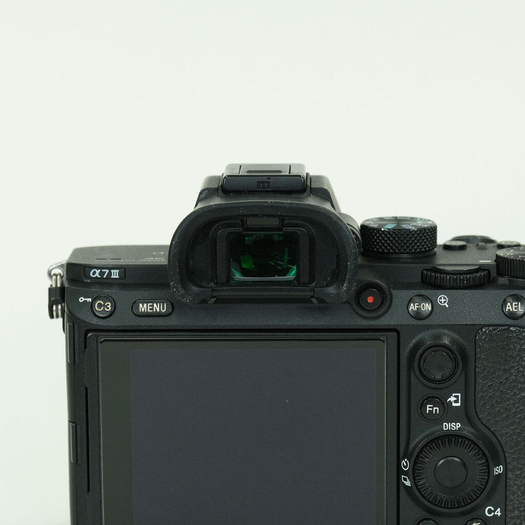 SONY α7 III(ILCE-7M3) SONY α7 III(ILCE-7M3)