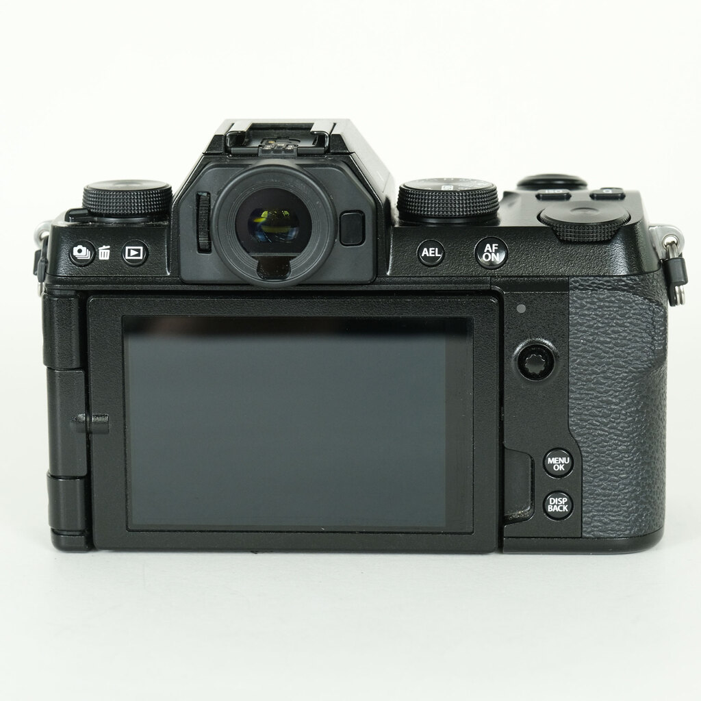 FUJIFILM X-S10 [�{�f�B]