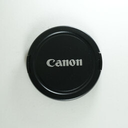 Canon EF-S18-200mm F3.5-5.6 IS