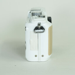 OLYMPUS PEN Lite E-PL2 ボディ ホワイト