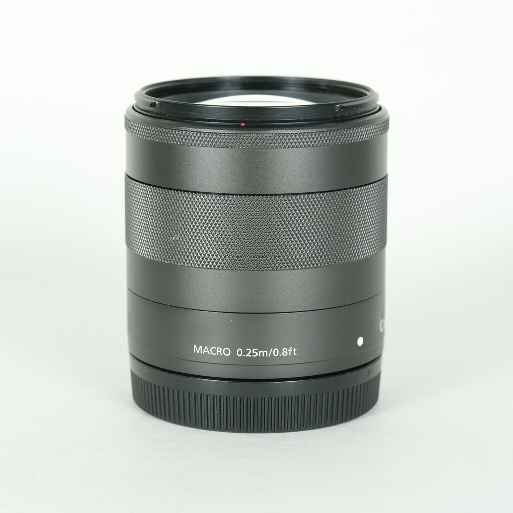 Canon EF-M18-55mm F3.5-5.6 IS STM