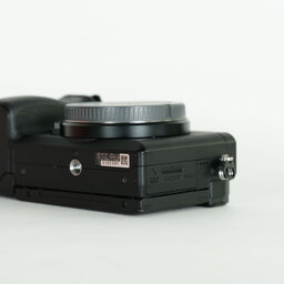 SONY α6400(ILCE-6400) SONY α6400(ILCE-6400)