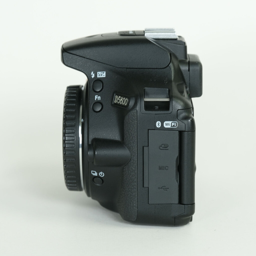 Nikon D5600