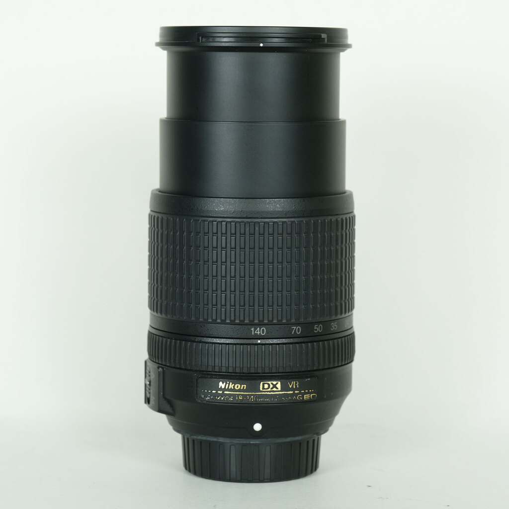 Nikon AF-S DX NIKKOR 18-140mm F3.5-5.6G ED VR Nikon AF-S DX NIKKOR 18-140mm F3.5-5.6G ED VR