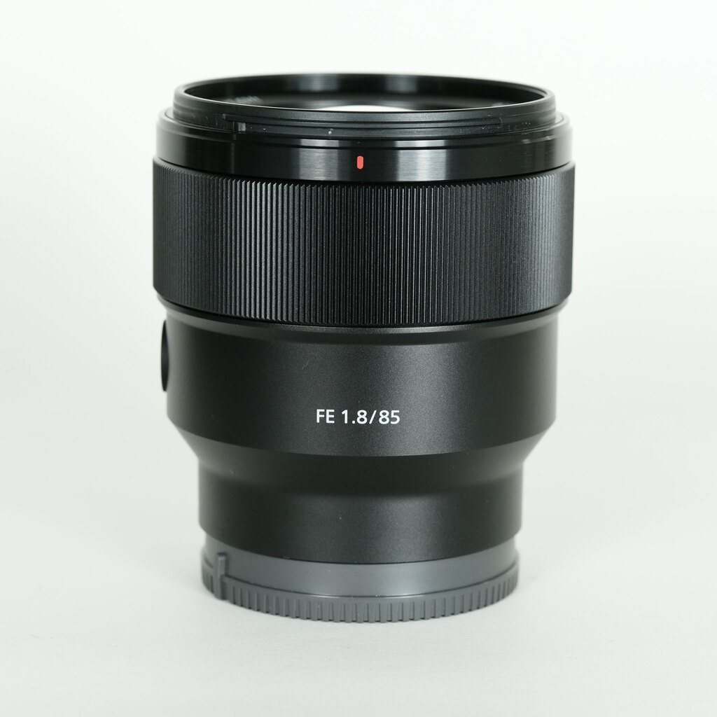 SONY FE 85mm F1.8 SEL85F18