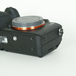 SONY α7 IV(ILCE-7M4) SONY α7 IV(ILCE-7M4)