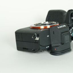 SONY α7 IV(ILCE-7M4) SONY α7 IV(ILCE-7M4)