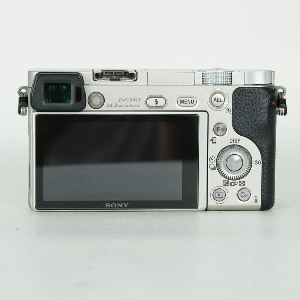 SONY α6000（ILCE-6000）の出品 | ONE SCENE（ワンシーン）