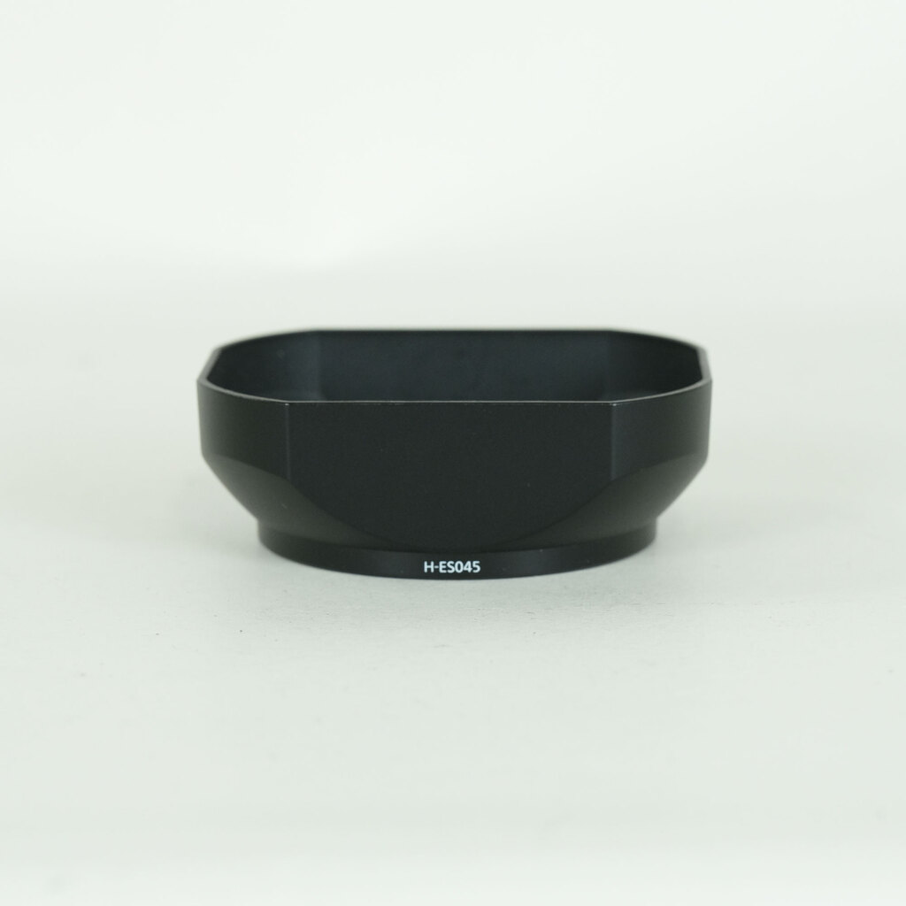 Panasonic LEICA DG MACRO-ELMARIT 45mm F2.8 ASPH. MEGA O.I.S.