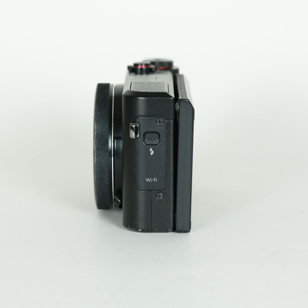 Canon PowerShot G7X Mark II