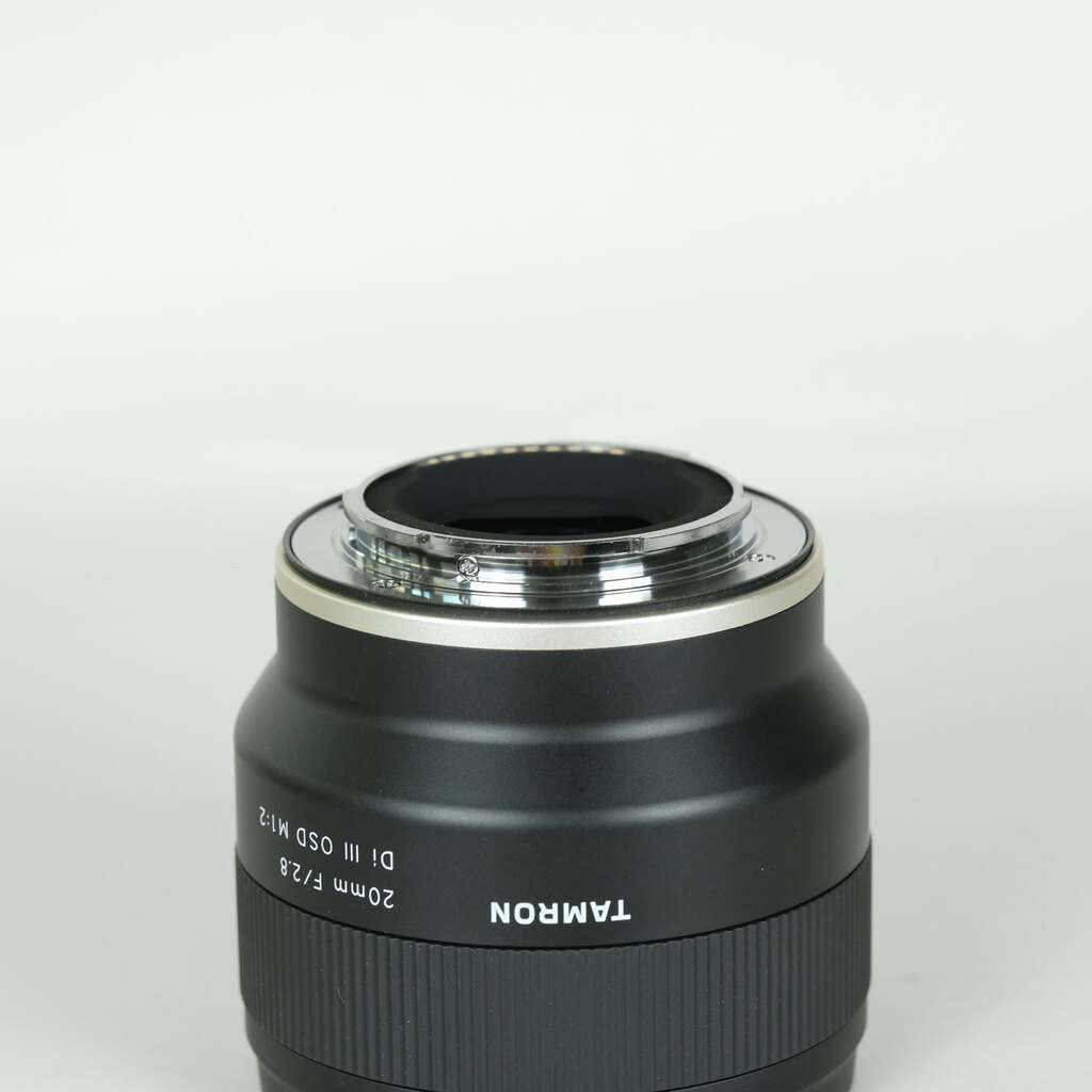 TAMRON 20mm F/2.8 Di III OSD M1:2 (Model F050) [ソニーE用]の出品