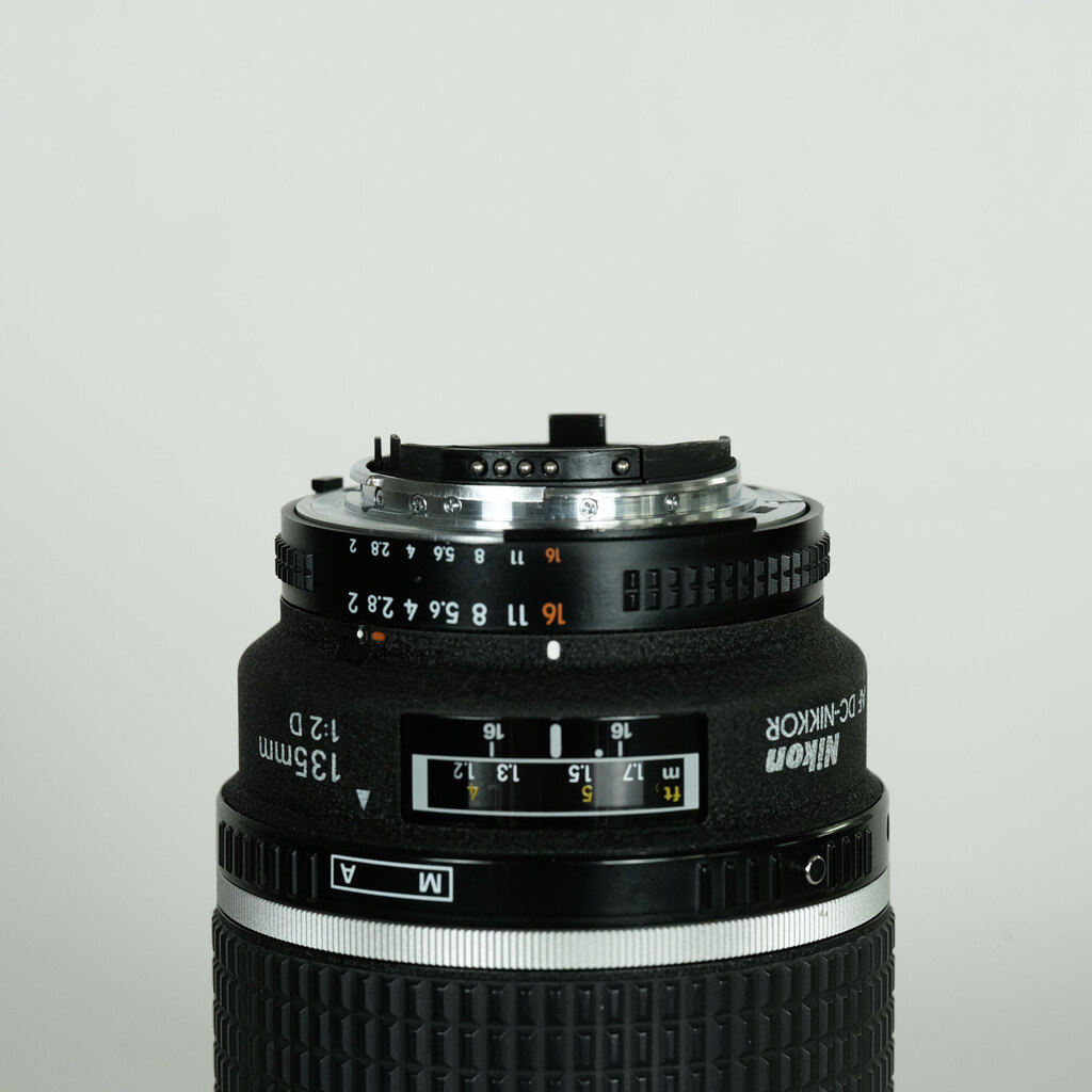 Nikon Ai AF DC-Nikkor 135mm F2D