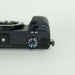 SONY α6400(ILCE-6400) SONY α6400(ILCE-6400)