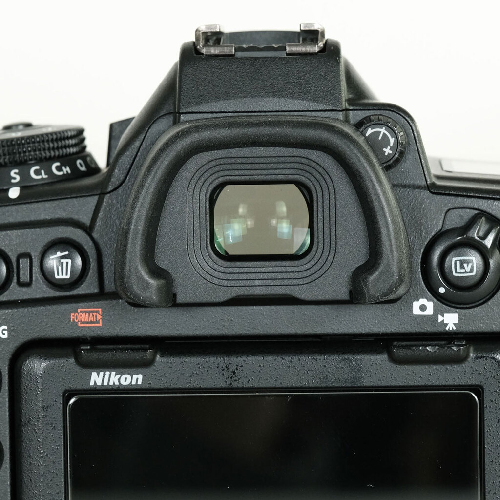 Nikon D780