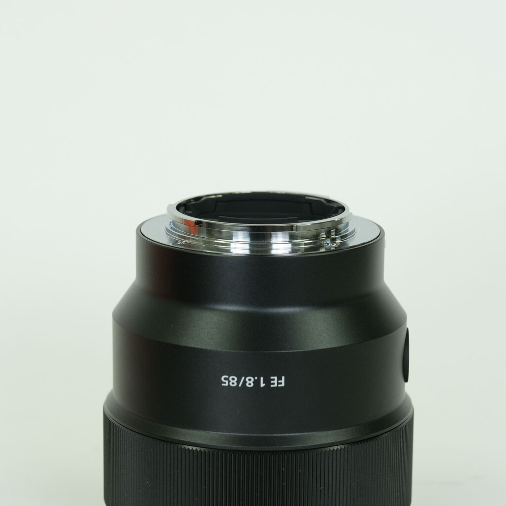 SONY FE 85mm F1.8 SEL85F18