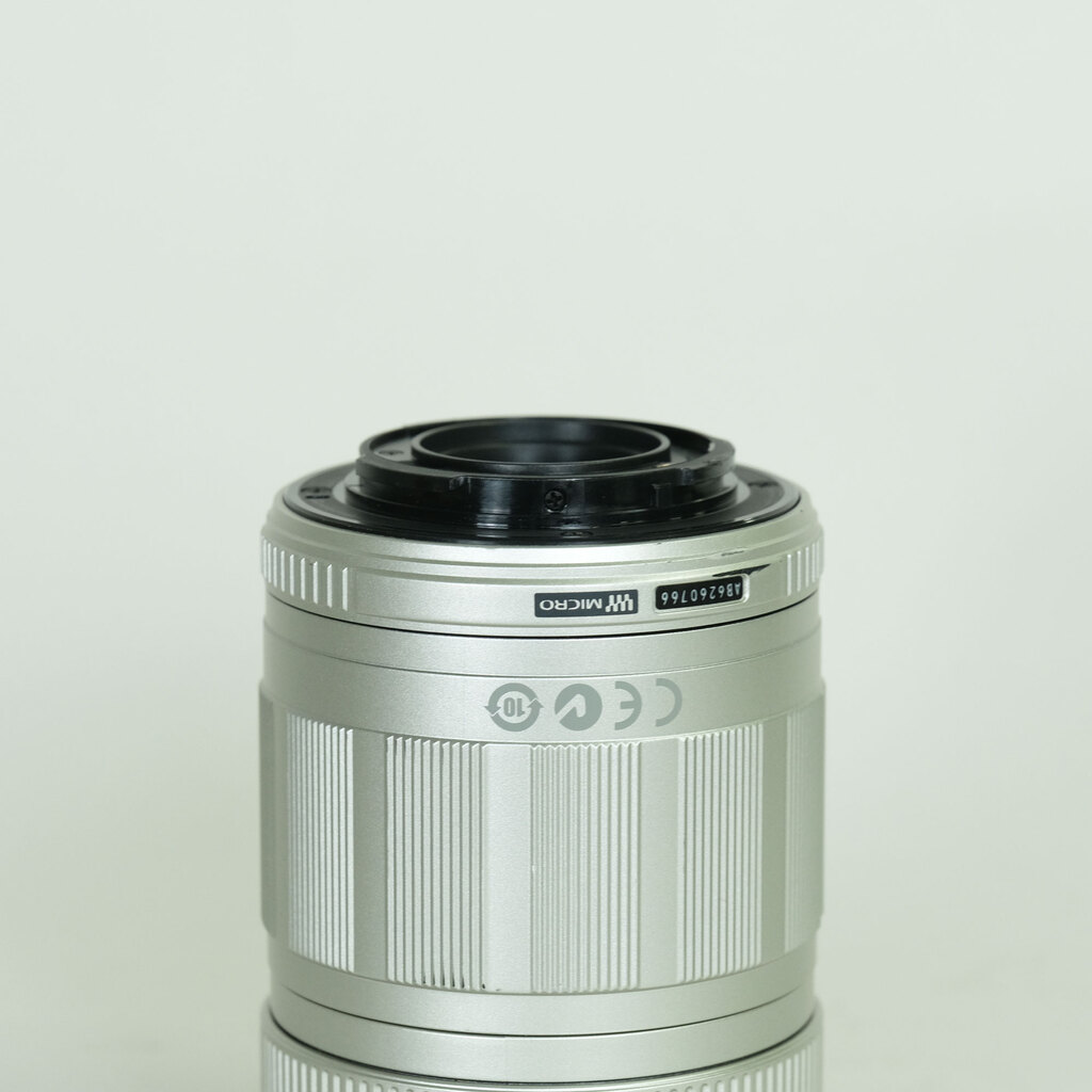 OLYMPUS M.ZUIKO DIGITAL ED 40-150mm F4.0-5.6 シルバー