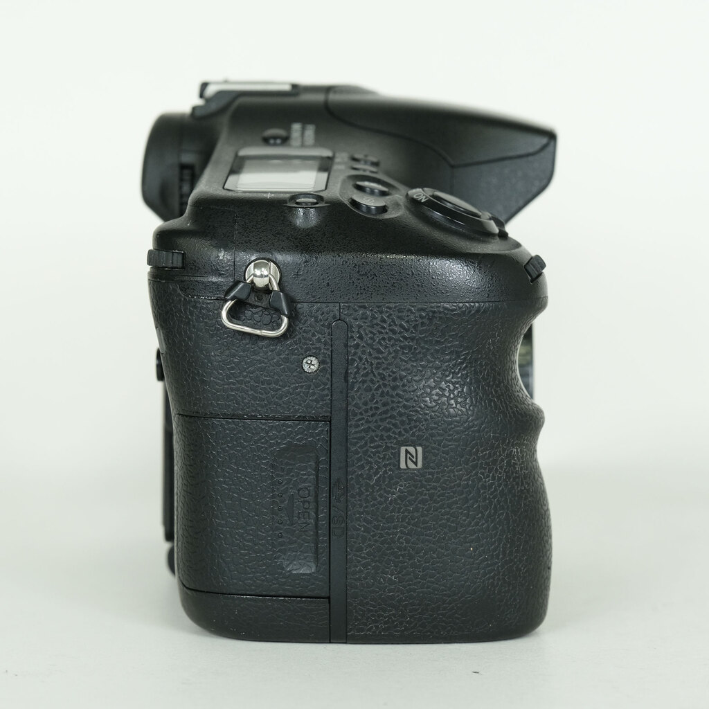 SONY α77IIボディ ILCA-77M2