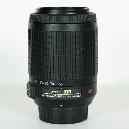 Nikon AF-S DX VR Zoom-Nikkor 55-200mm F4-5.6G IF-ED