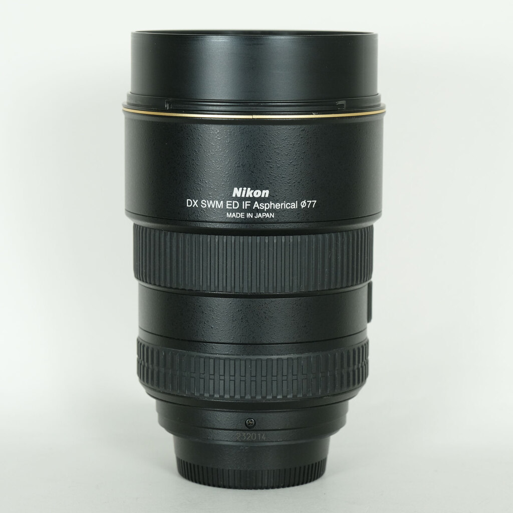 Nikon AF-S DX Zoom-Nikkor 17-55mm f/2.8G IF-ED Nikon AF-S DX Zoom-Nikkor 17-55mm f/2.8G IF-ED