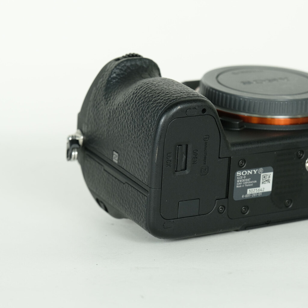 SONY α9（ILCE-9）の出品 | ONE SCENE（ワンシーン）