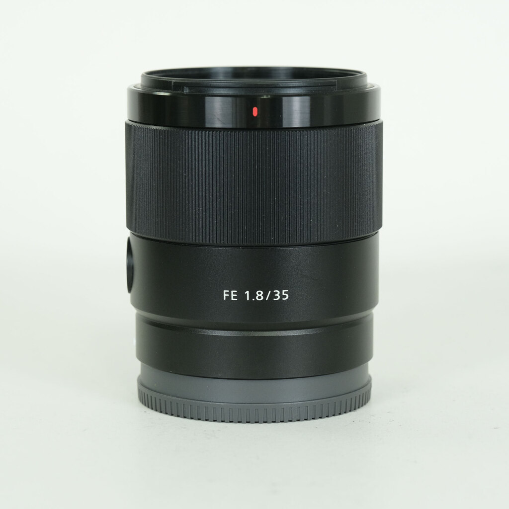 SONY FE 35mm F1.8 SEL35F18F SONY FE 35mm F1.8 SEL35F18F