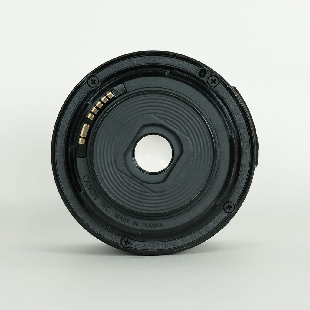 Canon EF-S18-55mm F4-5.6 IS STM