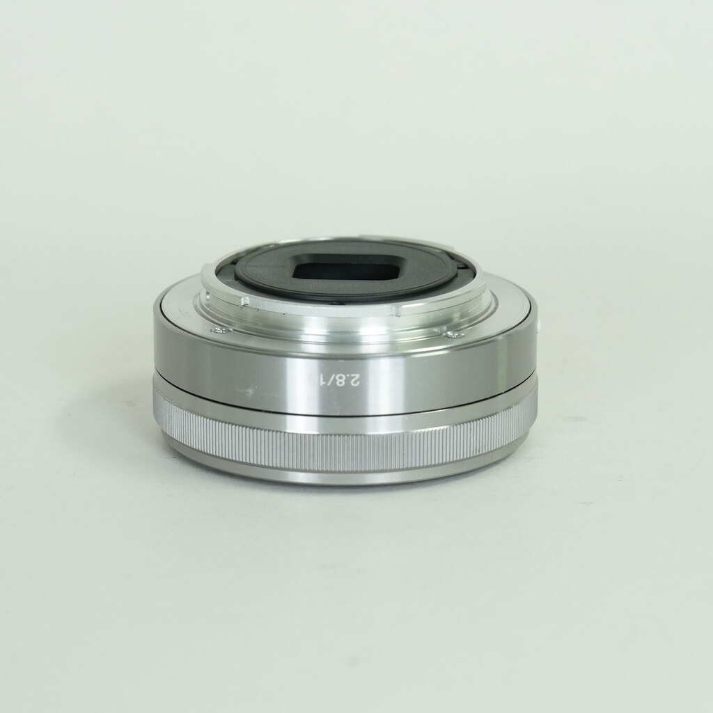 SONY E 16mm F2.8 SEL16F28