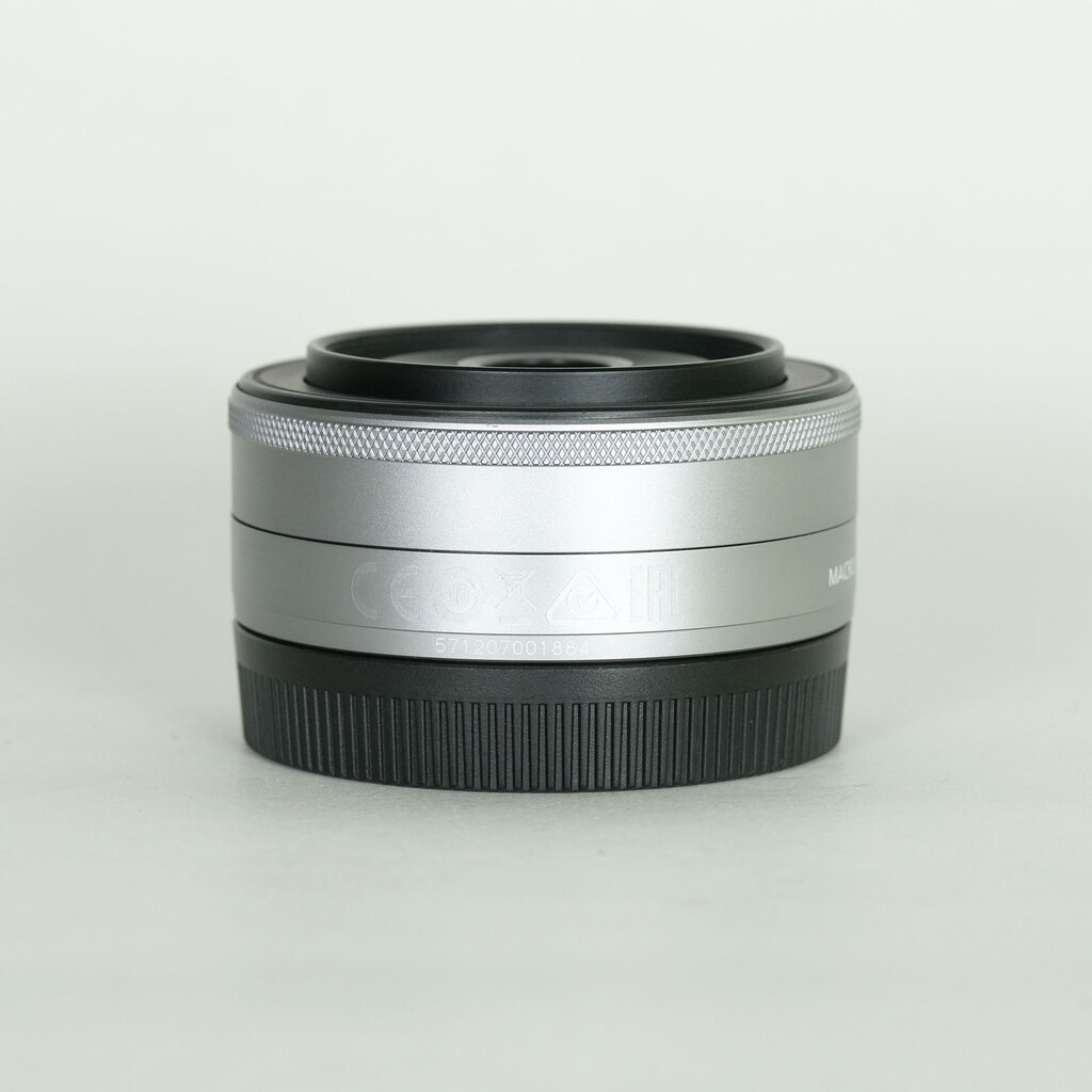 Canon EF-M22mm F2 STM
