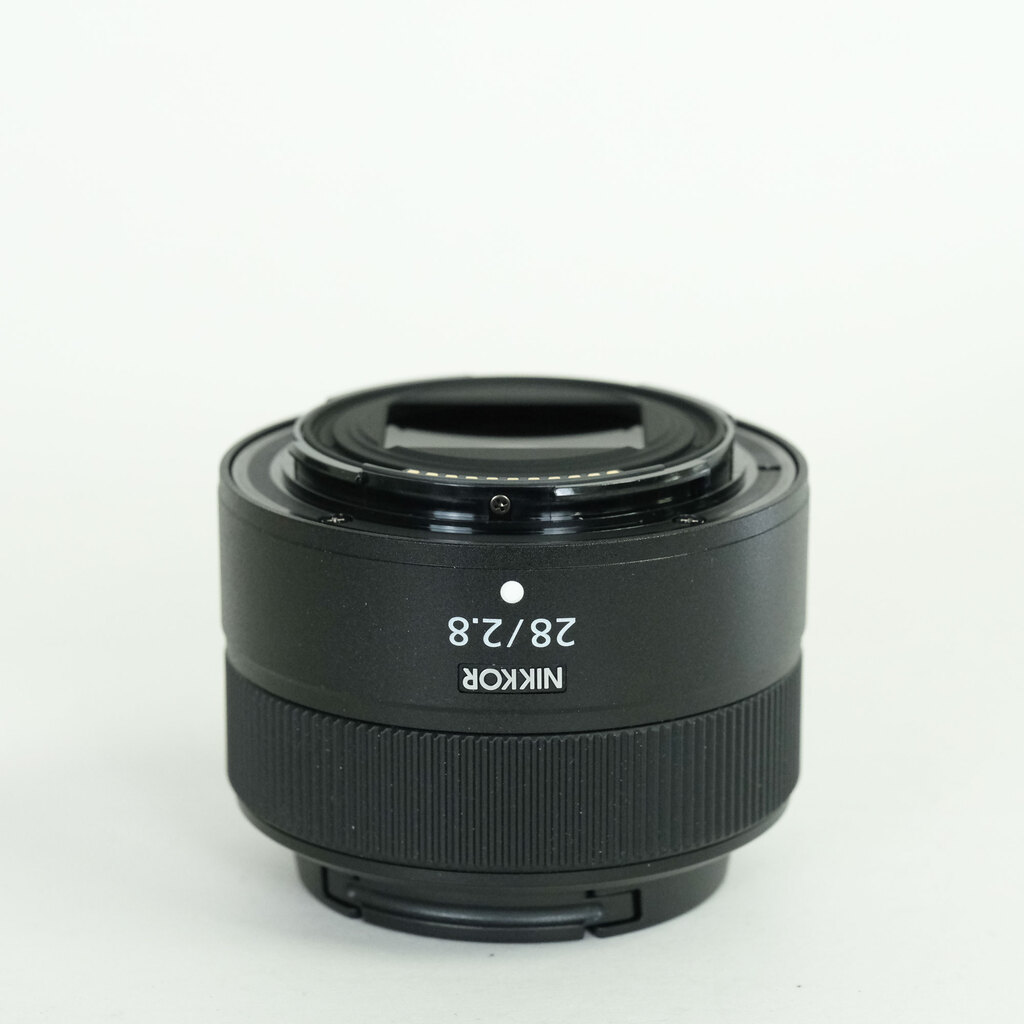 Nikon NIKKOR Z 28mm f/2.8