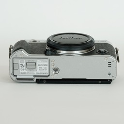 FUJIFILM X-T30
