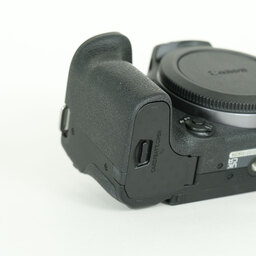 Canon EOS R10 Canon EOS R10