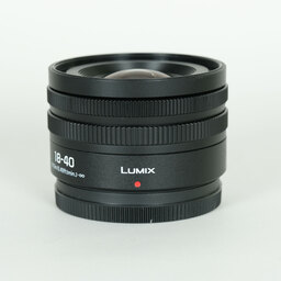 Panasonic LUMIX S 18-40mm F4.5-6.3 Panasonic LUMIX S 18-40mm F4.5-6.3