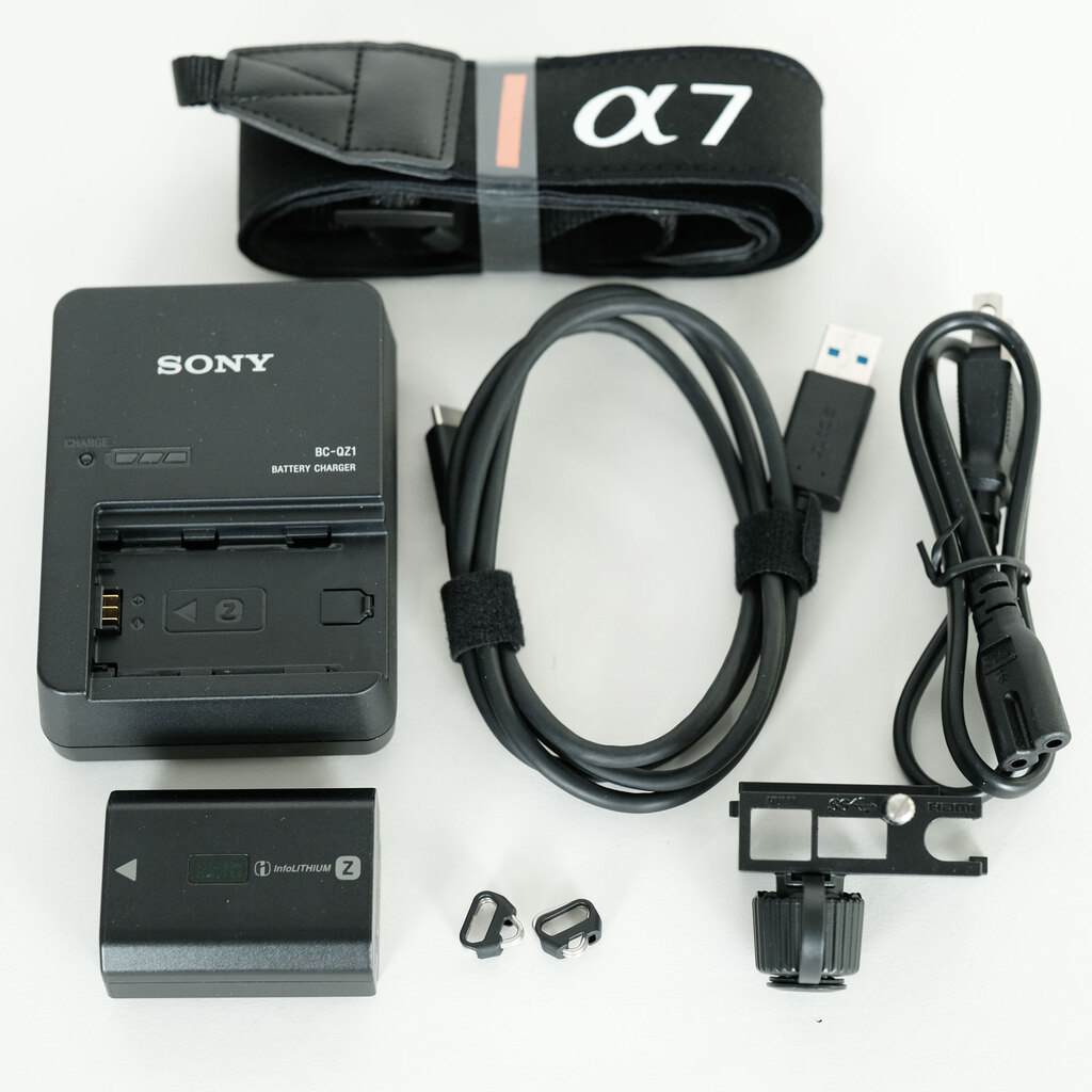 SONY α7RIII ボディ ILCE-7RM3A 【後期モデル 液晶下部にSONYロゴなし